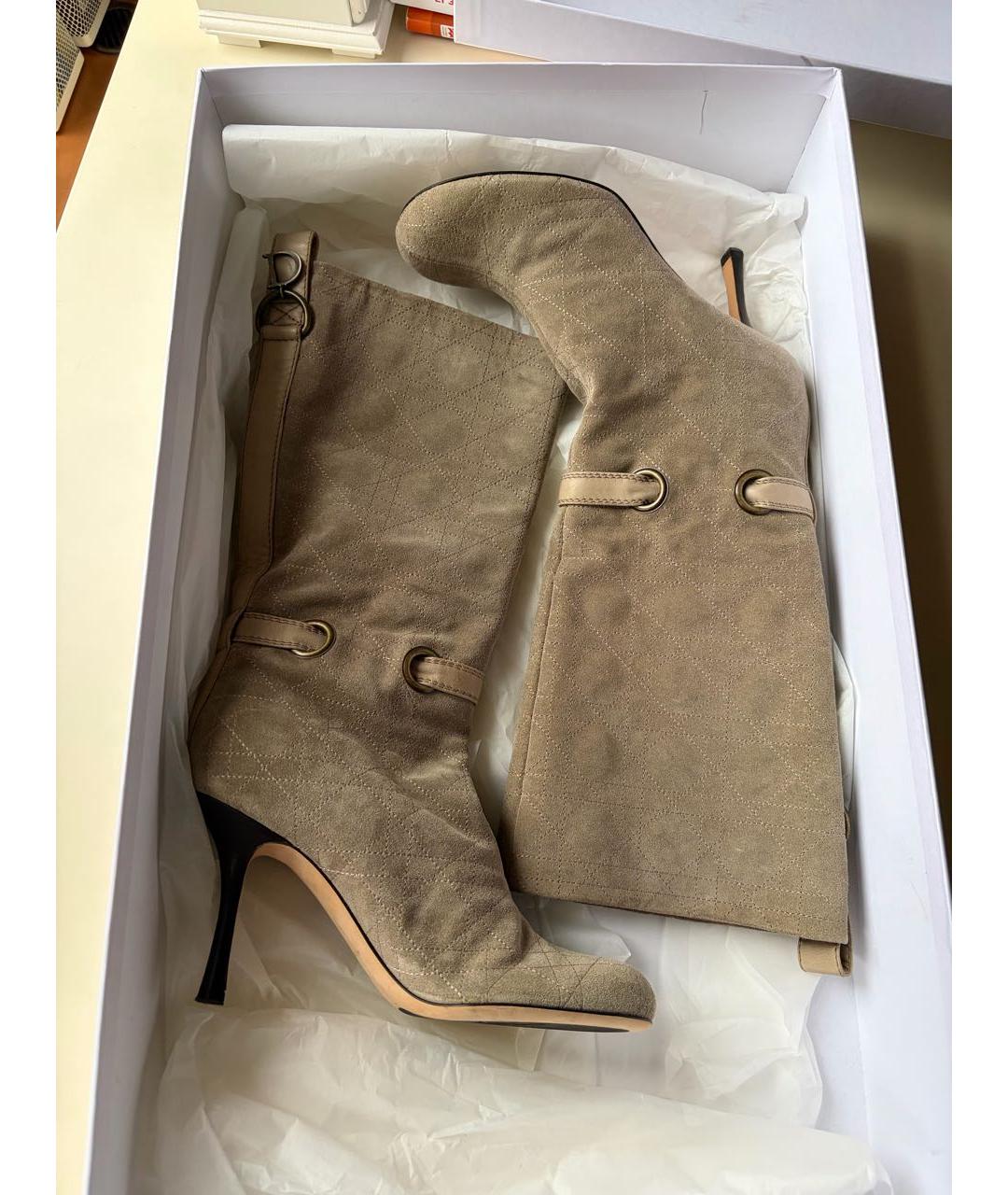 CHRISTIAN DIOR Бежевые замшевые сапоги, фото 8