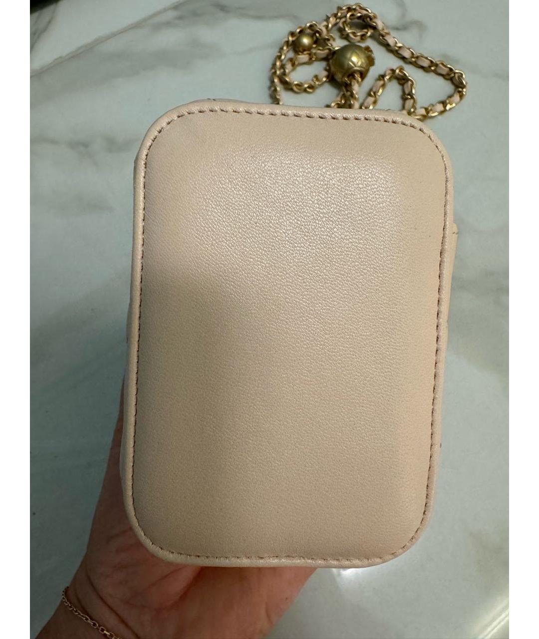 CHANEL Бежевая кожаная сумка через плечо, фото 5