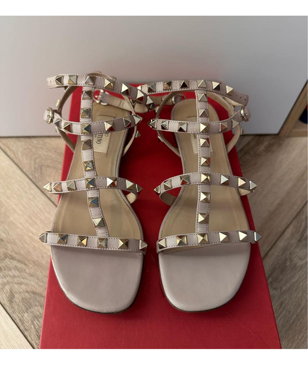VALENTINO Бежевые кожаные сандалии, фото 2