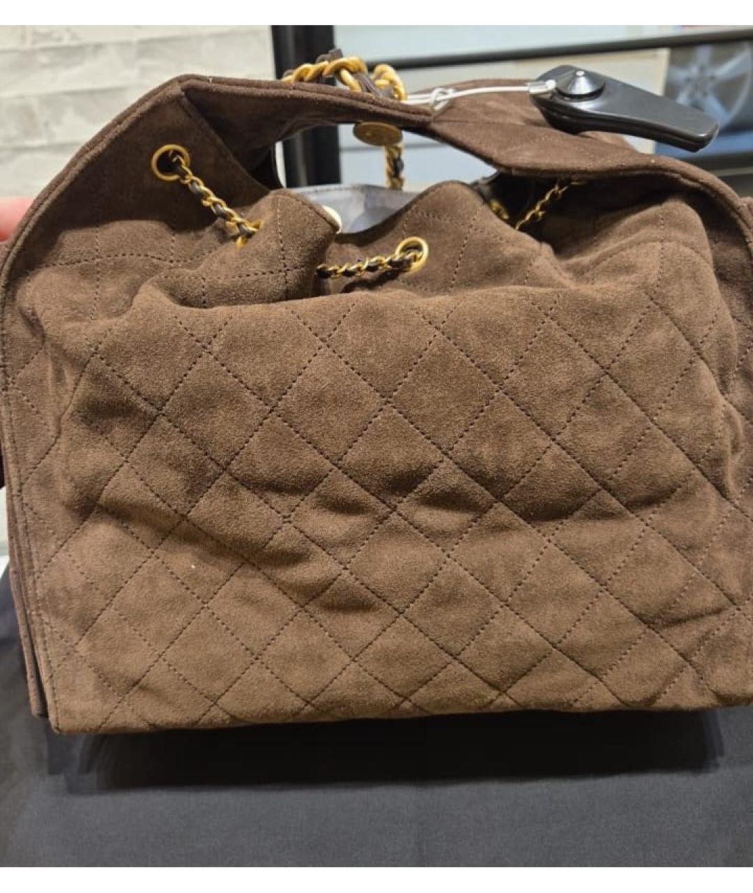 CHANEL Коричневая замшевая сумка через плечо, фото 2