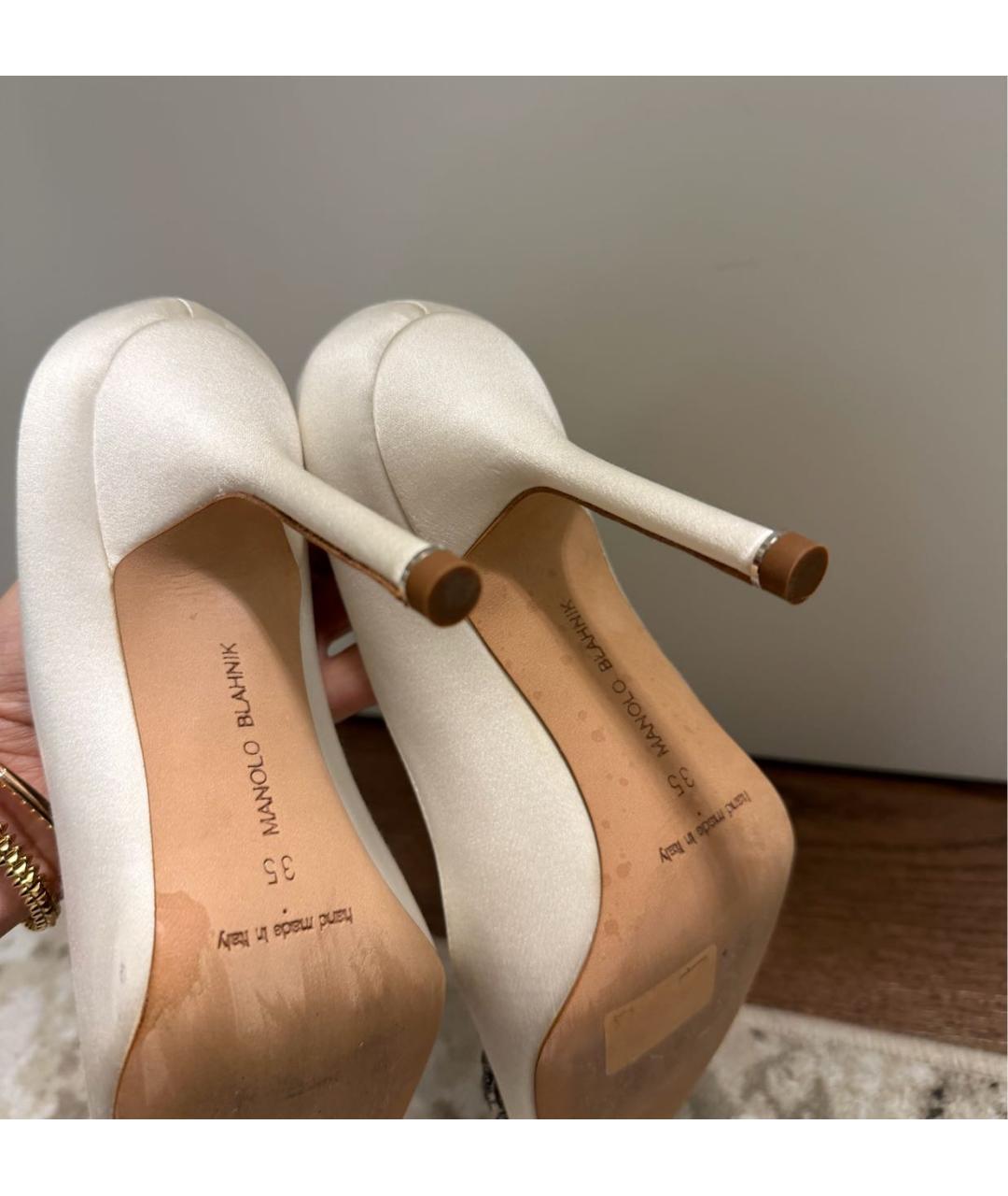 MANOLO BLAHNIK Белые текстильные туфли, фото 5