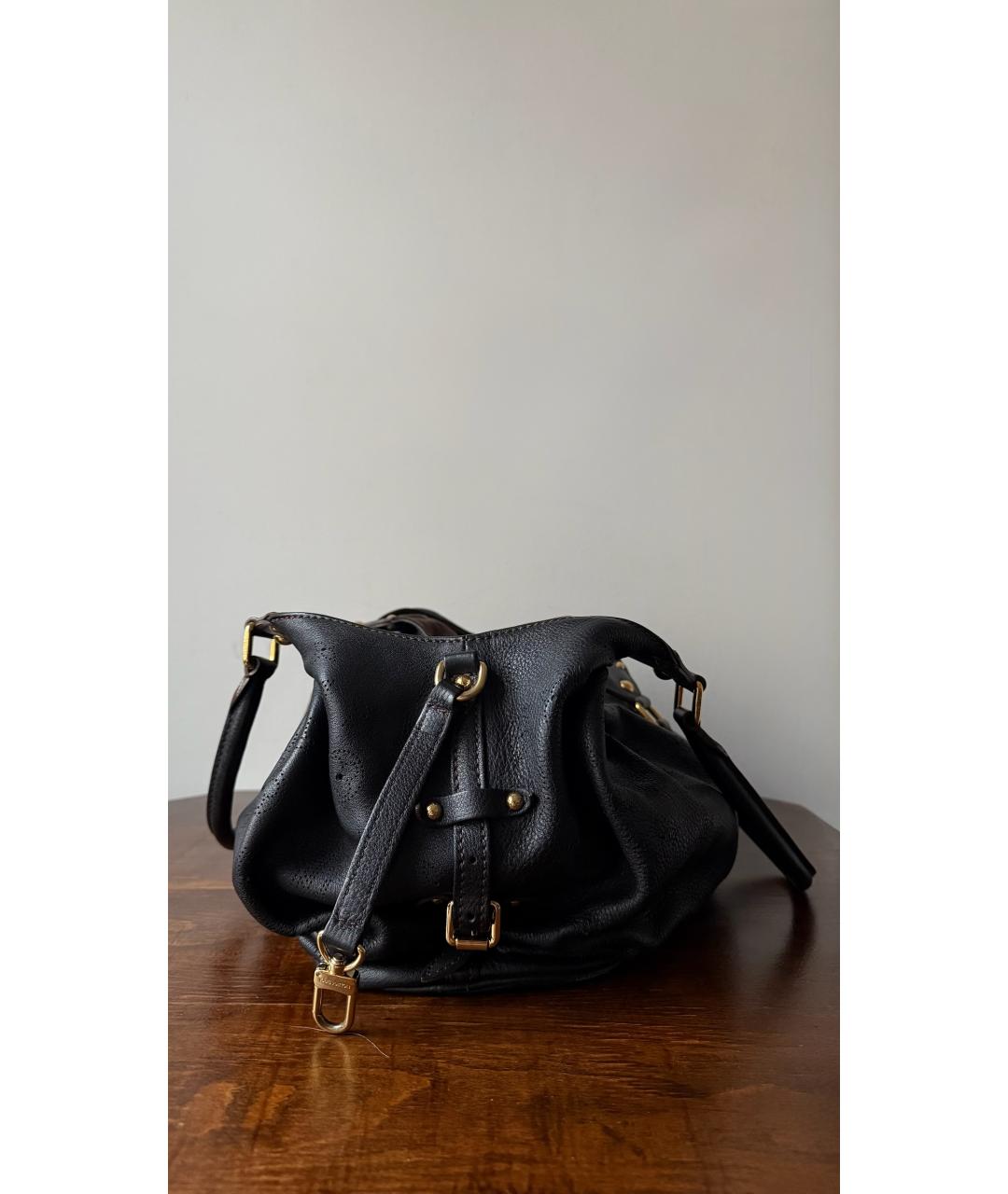 LOUIS VUITTON Черная кожаная сумка с короткими ручками, фото 3