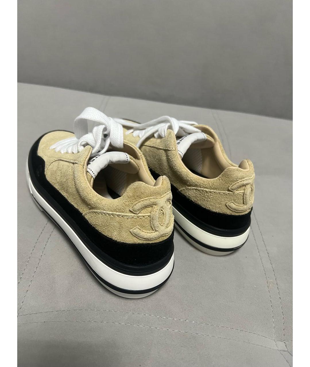 CHANEL Бежевые замшевые кеды, фото 4