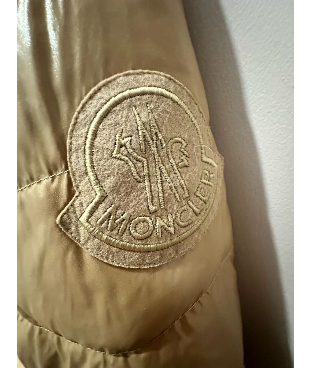 MONCLER Бежевый полиэстеровый пуховик, фото 3