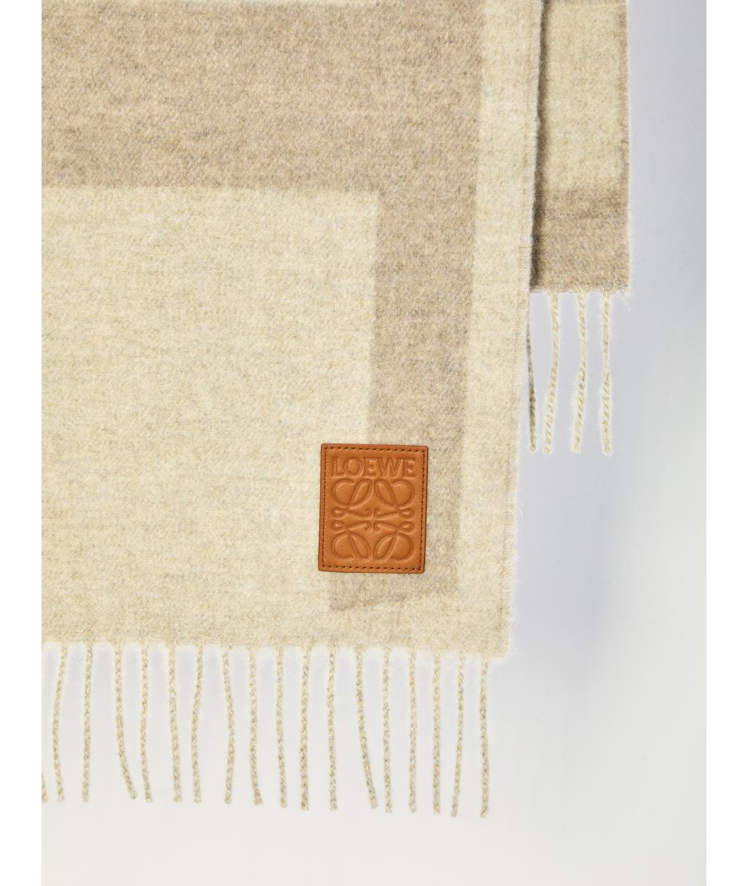 LOEWE Бежевый кашемировый шарф, фото 2