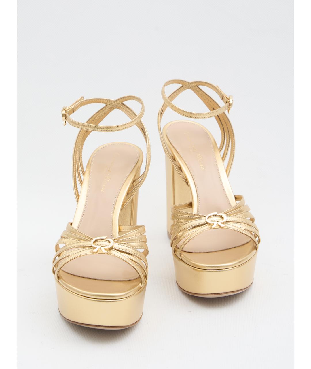 GIANVITO ROSSI Золотые кожаные босоножки, фото 5