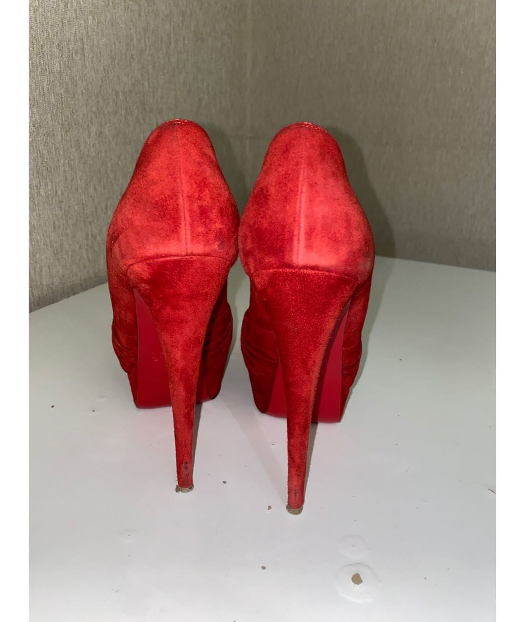 CHRISTIAN LOUBOUTIN Красные замшевые туфли, фото 4