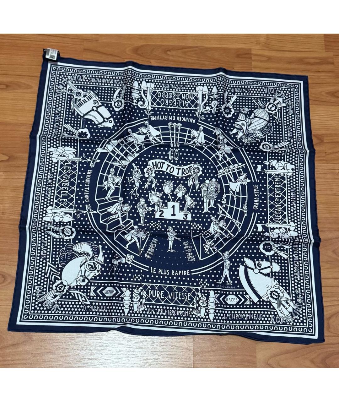 HERMES Темно-синий шелковый платок, фото 5