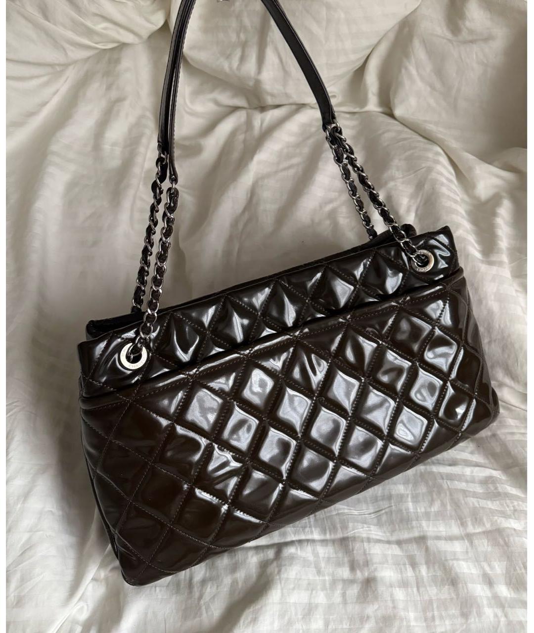 CHANEL Коричневая кожаная сумка с короткими ручками, фото 2