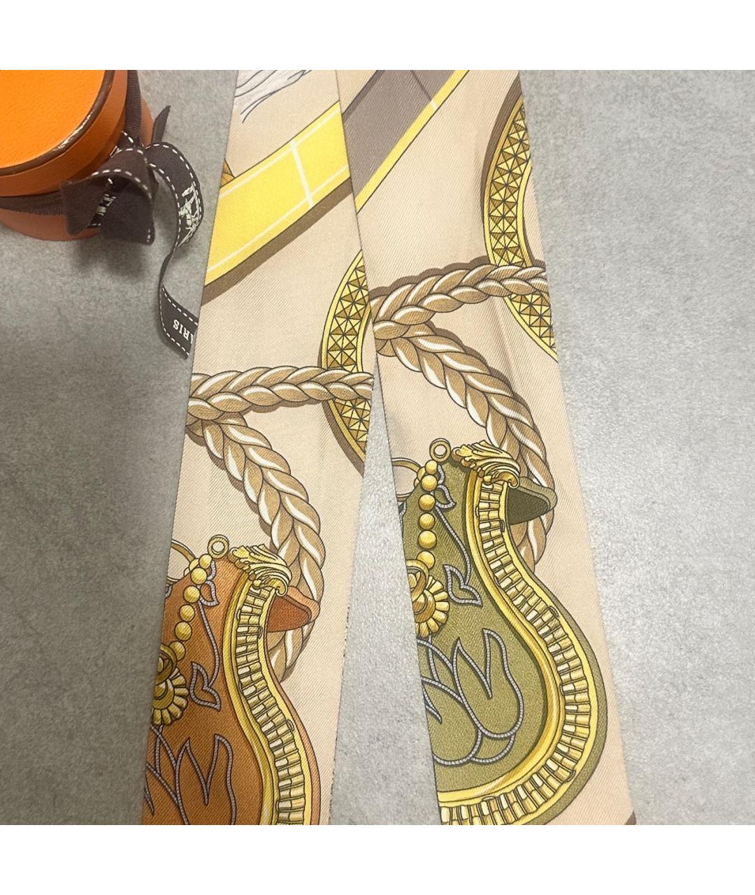 HERMES Оранжевый шелковый платок, фото 2