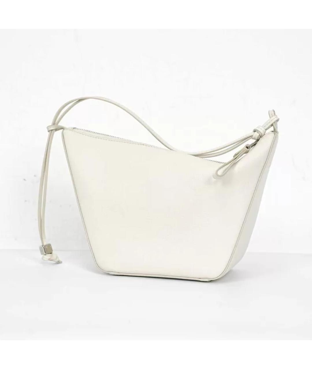LOEWE Белая кожаная сумка с короткими ручками, фото 6