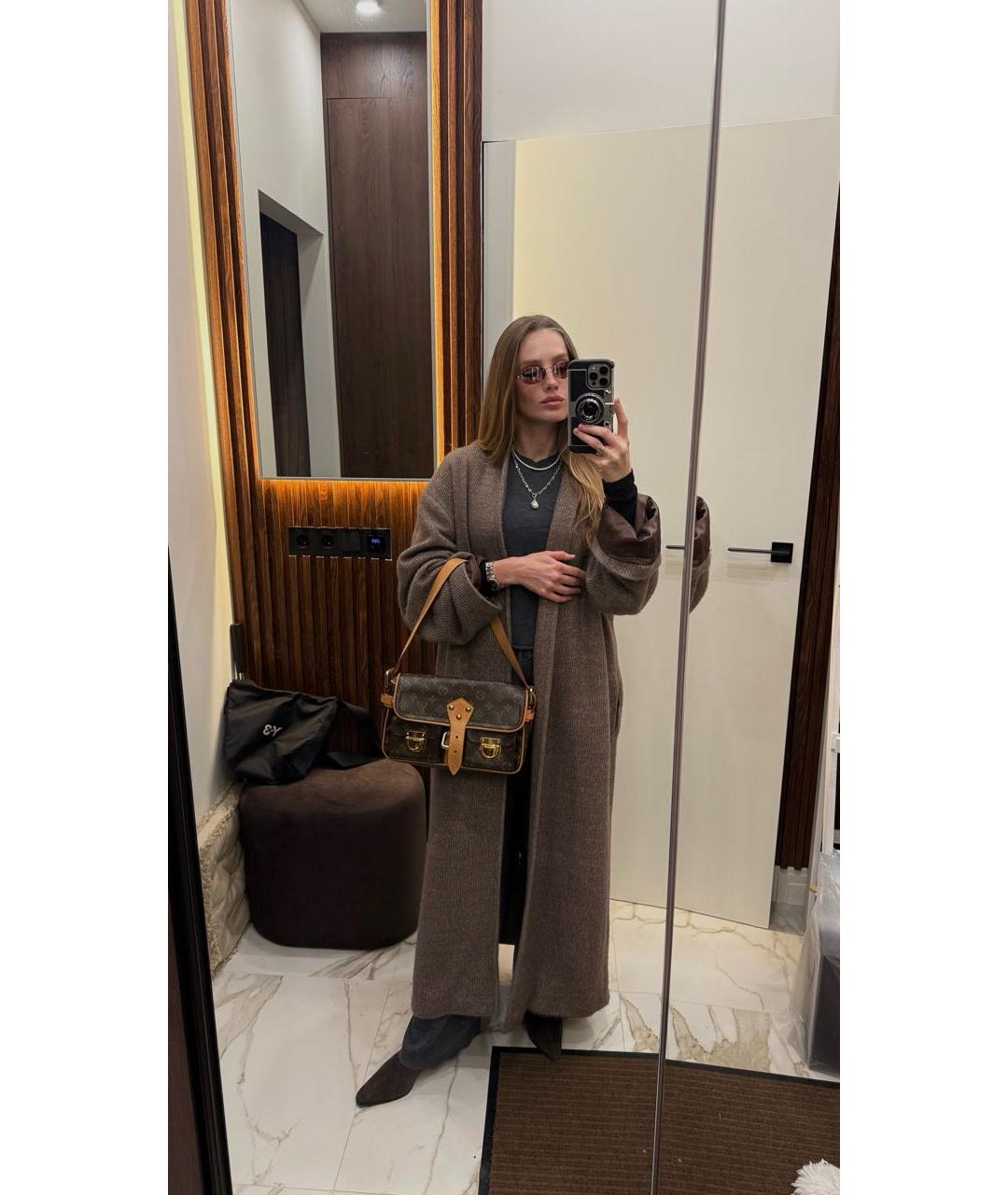 LOUIS VUITTON Коричневая кожаная сумка через плечо, фото 4