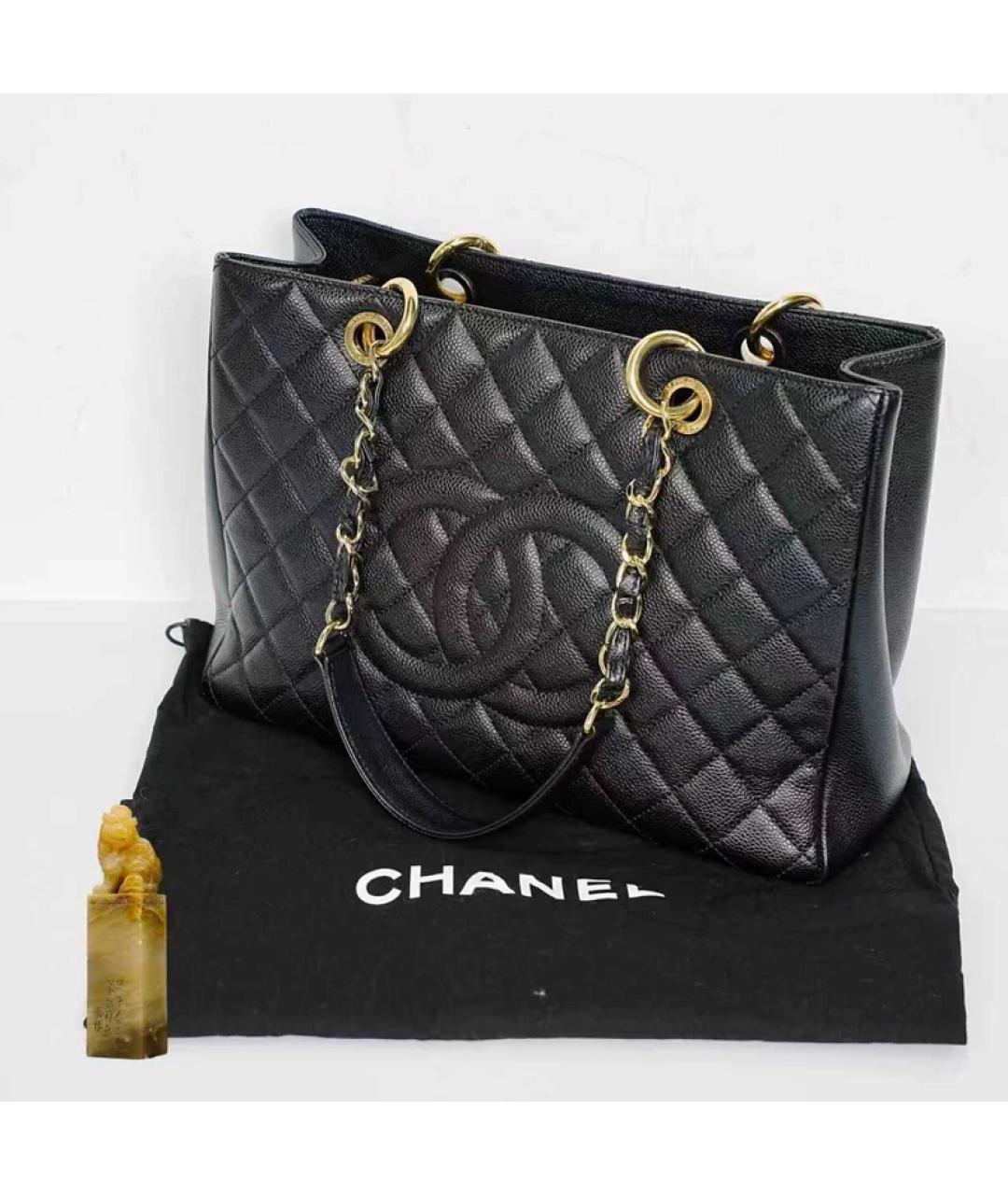 CHANEL Черная кожаная сумка с короткими ручками, фото 9