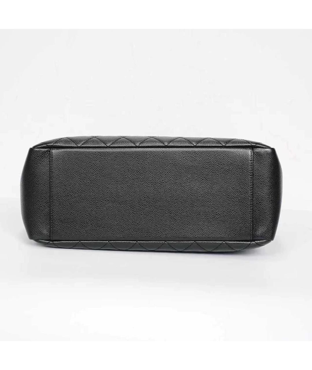 CHANEL Черная кожаная сумка с короткими ручками, фото 3