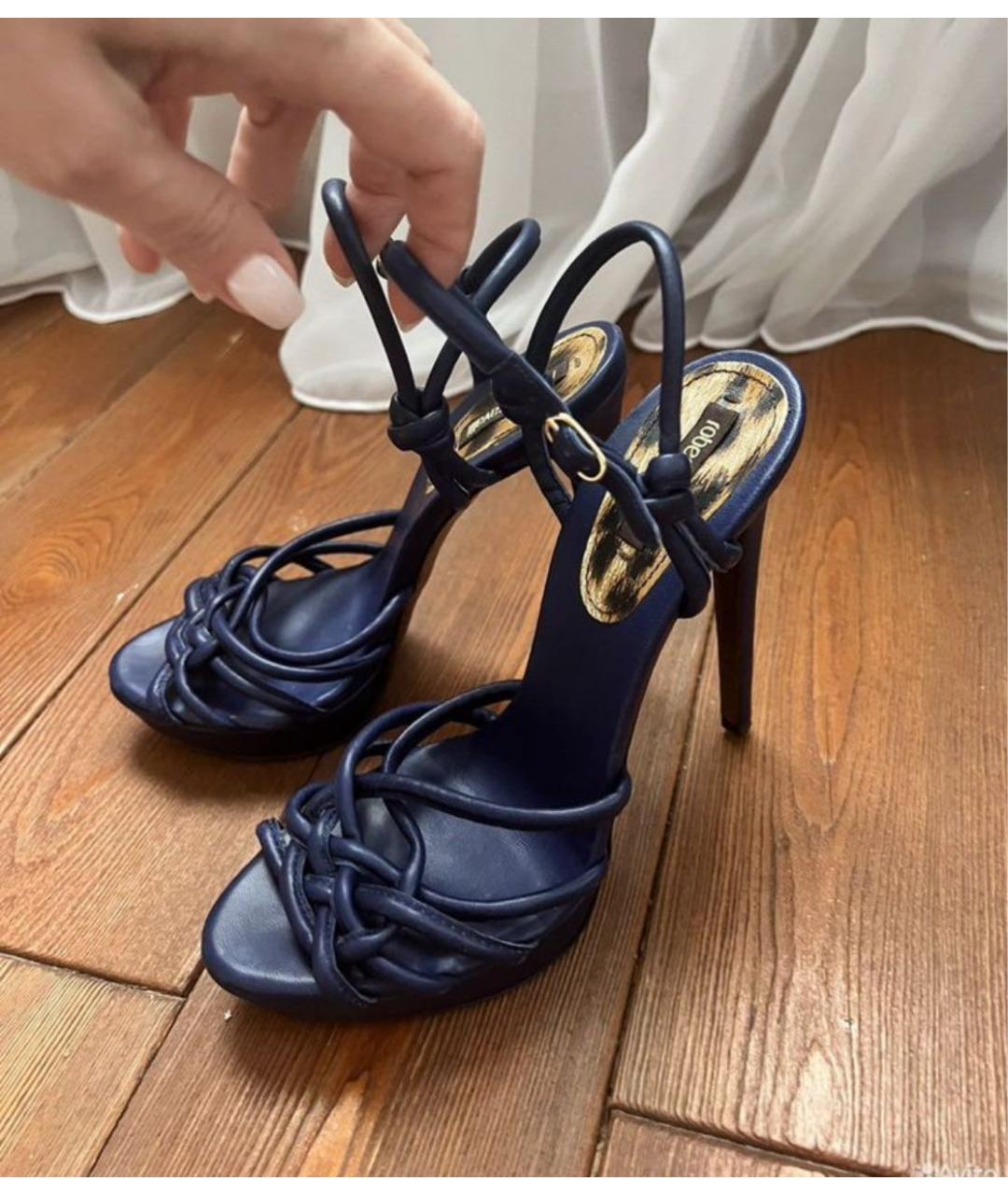 ROBERTO CAVALLI Темно-синие кожаные босоножки, фото 2