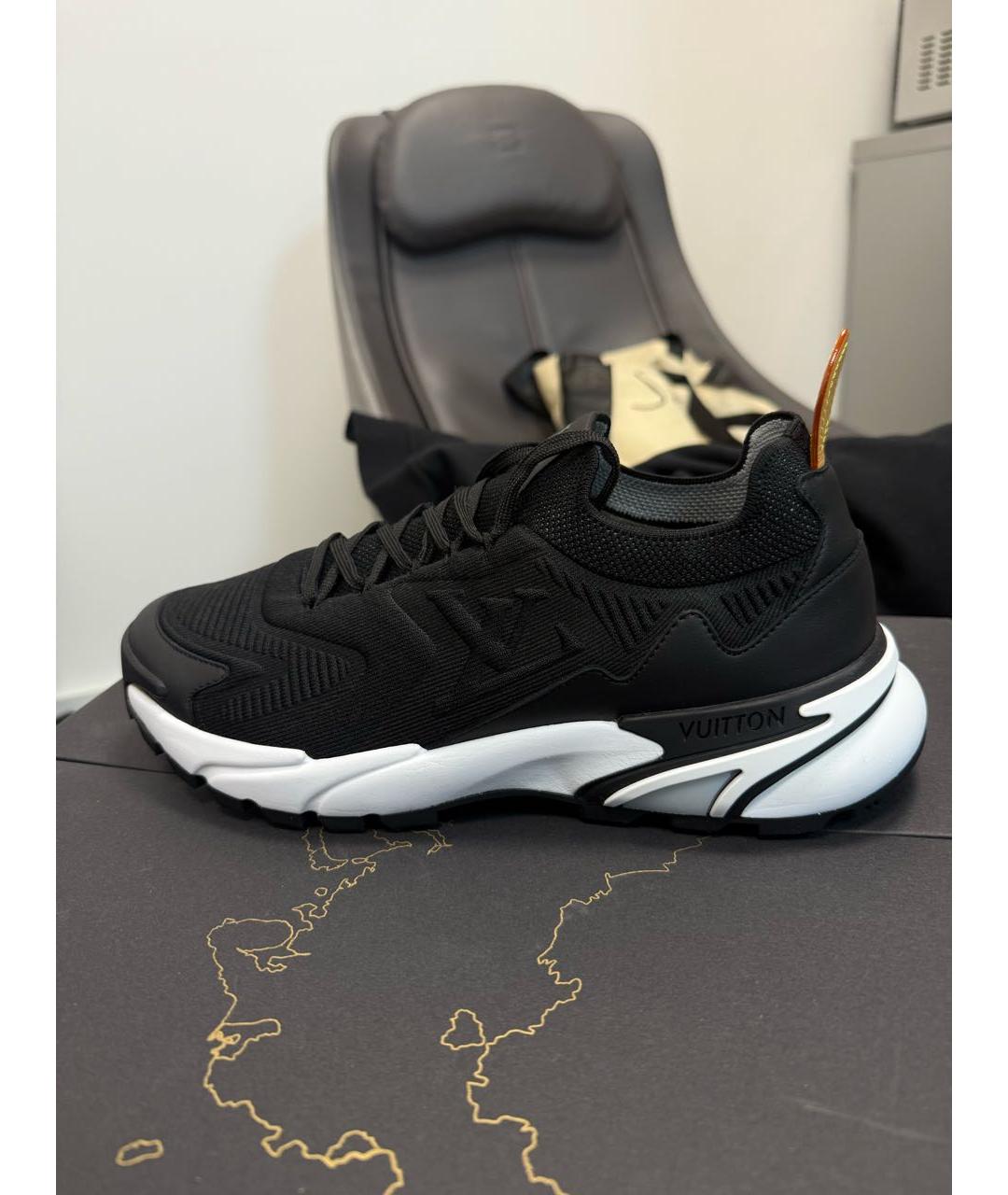 LOUIS VUITTON Черные синтетические низкие кроссовки / кеды, фото 5
