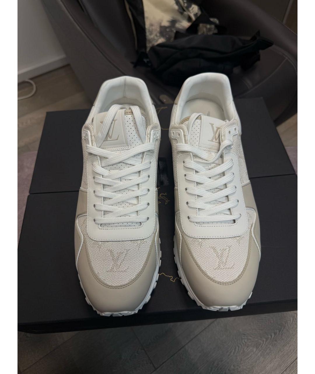 LOUIS VUITTON Бежевые кожаные низкие кроссовки / кеды, фото 2