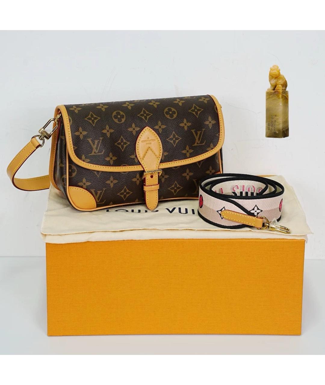 LOUIS VUITTON Коричневая сумка через плечо, фото 8