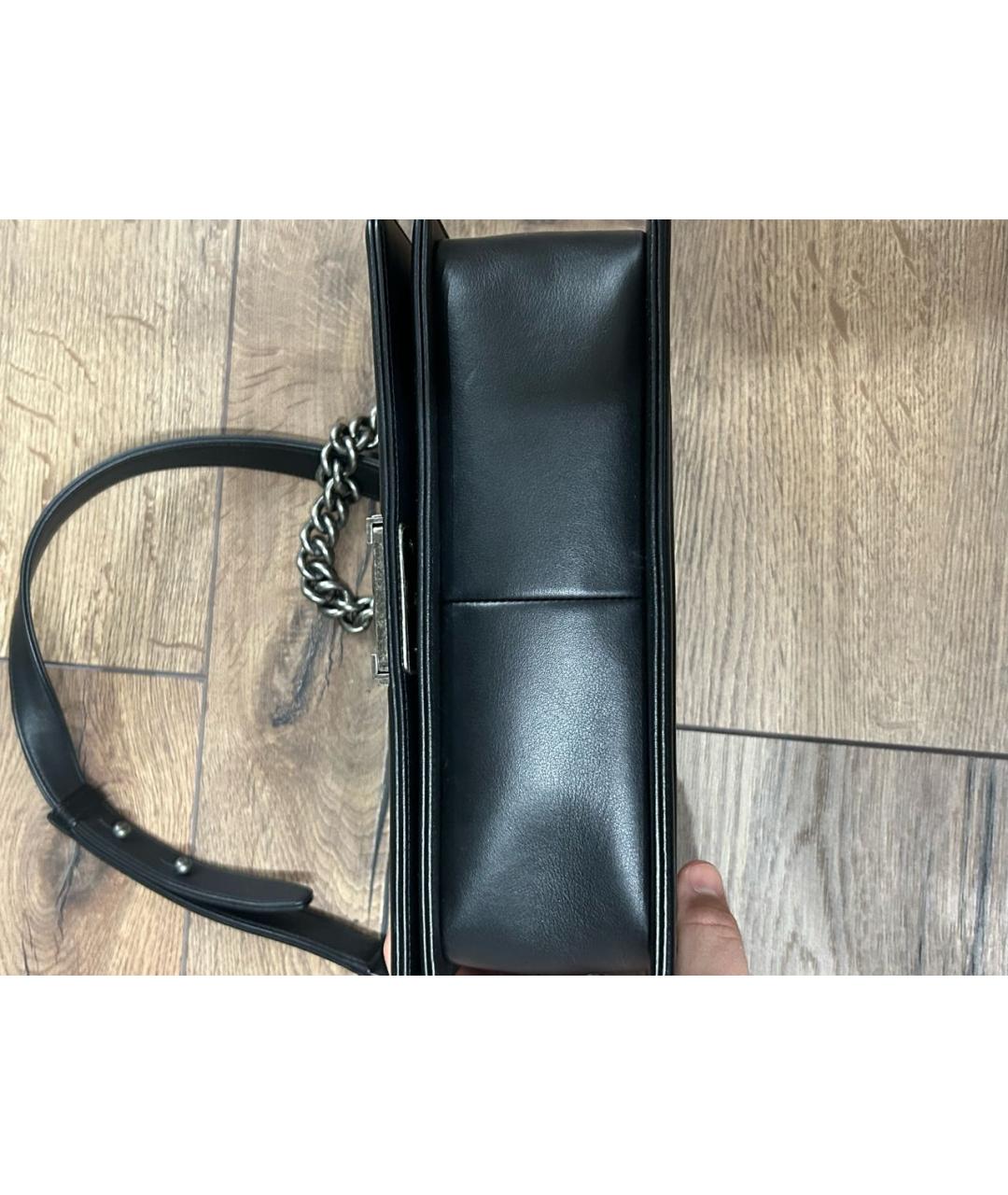 CHANEL Черная кожаная сумка через плечо, фото 6