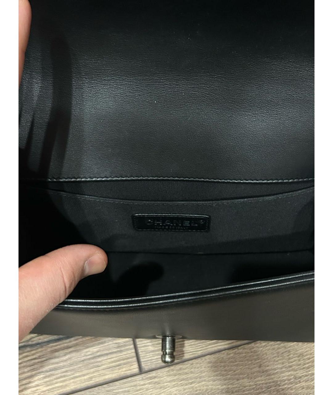 CHANEL Черная кожаная сумка через плечо, фото 8