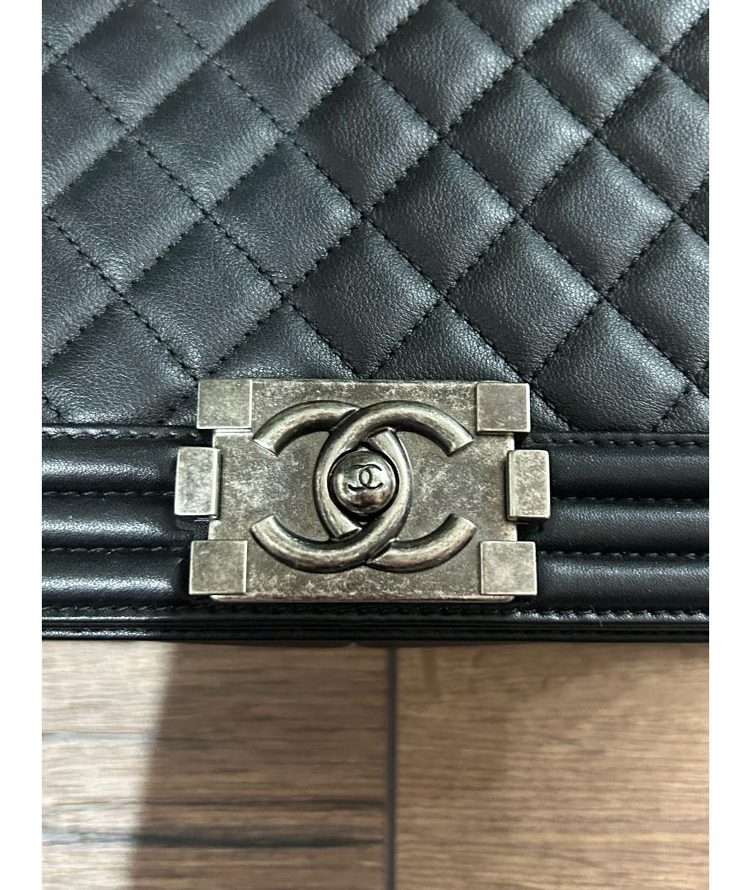 CHANEL Черная кожаная сумка через плечо, фото 3