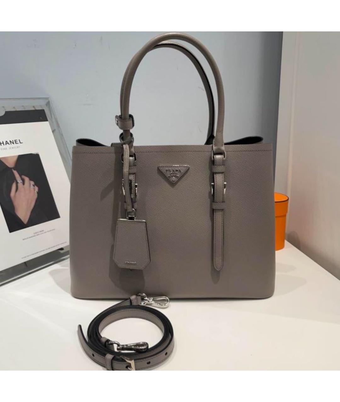 PRADA Серая кожаная сумка тоут, фото 2