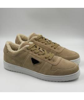 PRADA Низкие кроссовки / кеды