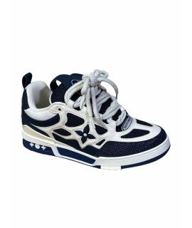 LOUIS VUITTON Высокие кроссовки / кеды