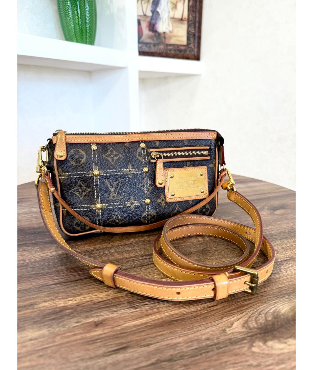 LOUIS VUITTON Коричневая сумка через плечо, фото 7