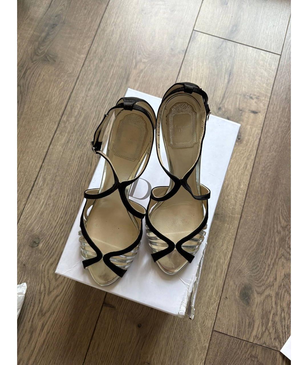 CHRISTIAN DIOR Серебряные кожаные босоножки, фото 3