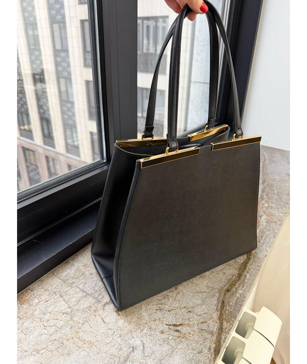 FENDI Черная кожаная сумка с короткими ручками, фото 2