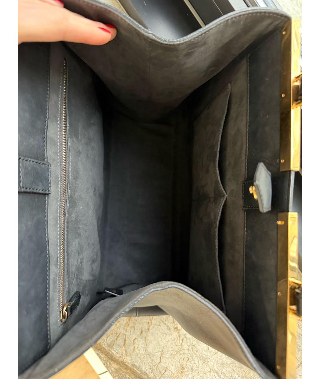 FENDI Черная кожаная сумка с короткими ручками, фото 3