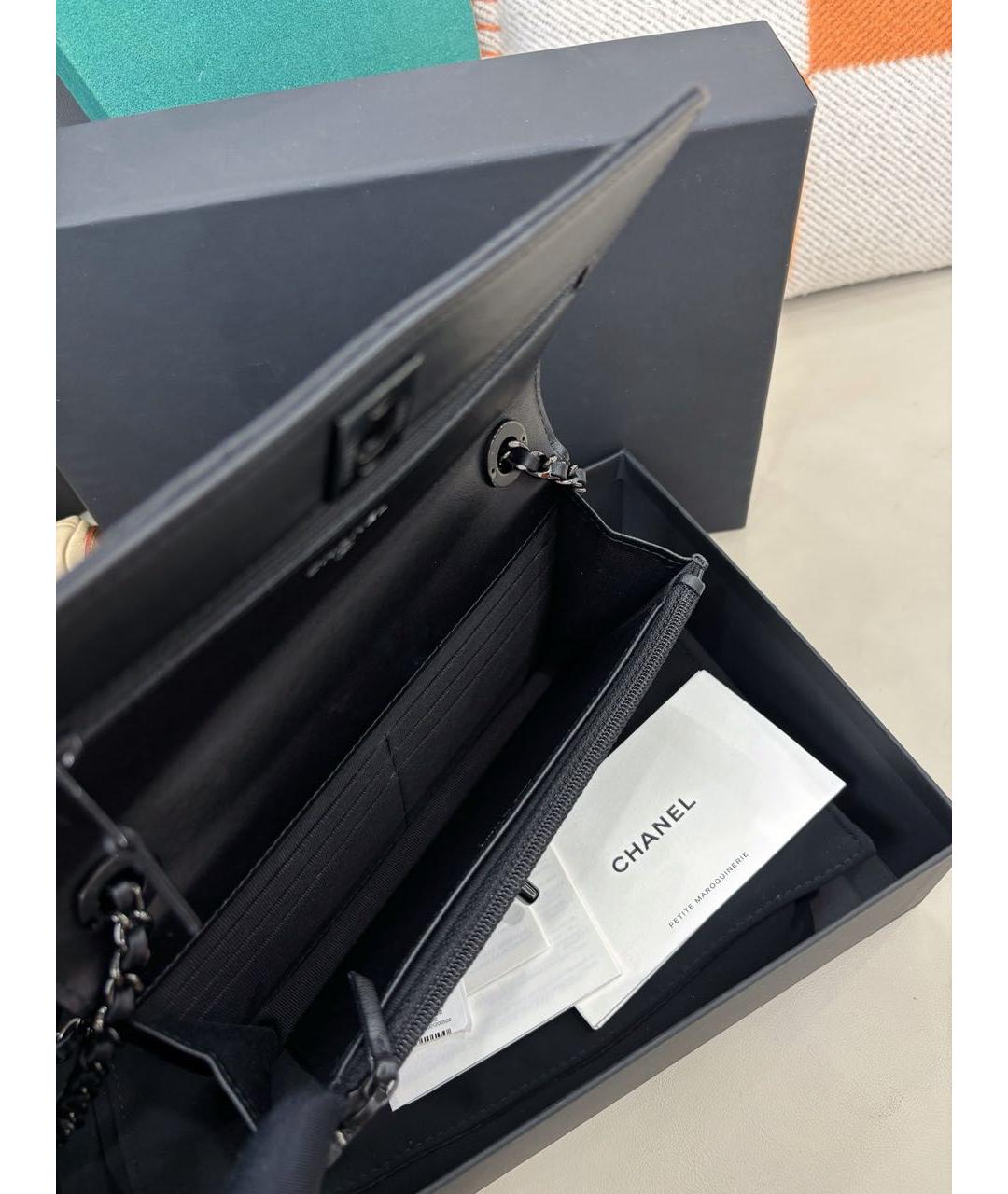 CHANEL Черная кожаная сумка через плечо, фото 7