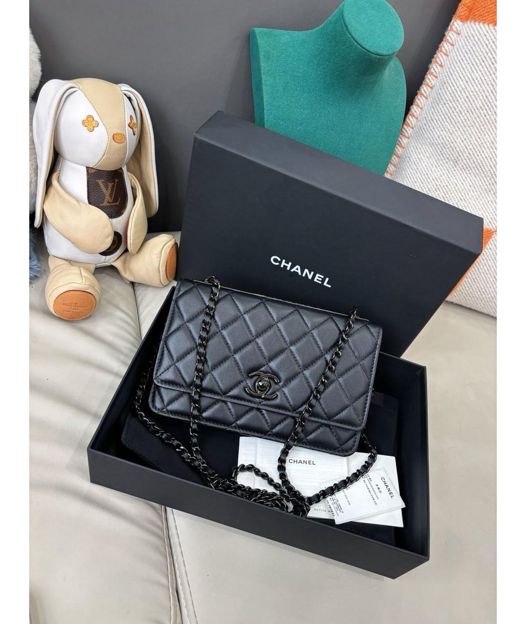 CHANEL Черная кожаная сумка через плечо, фото 8