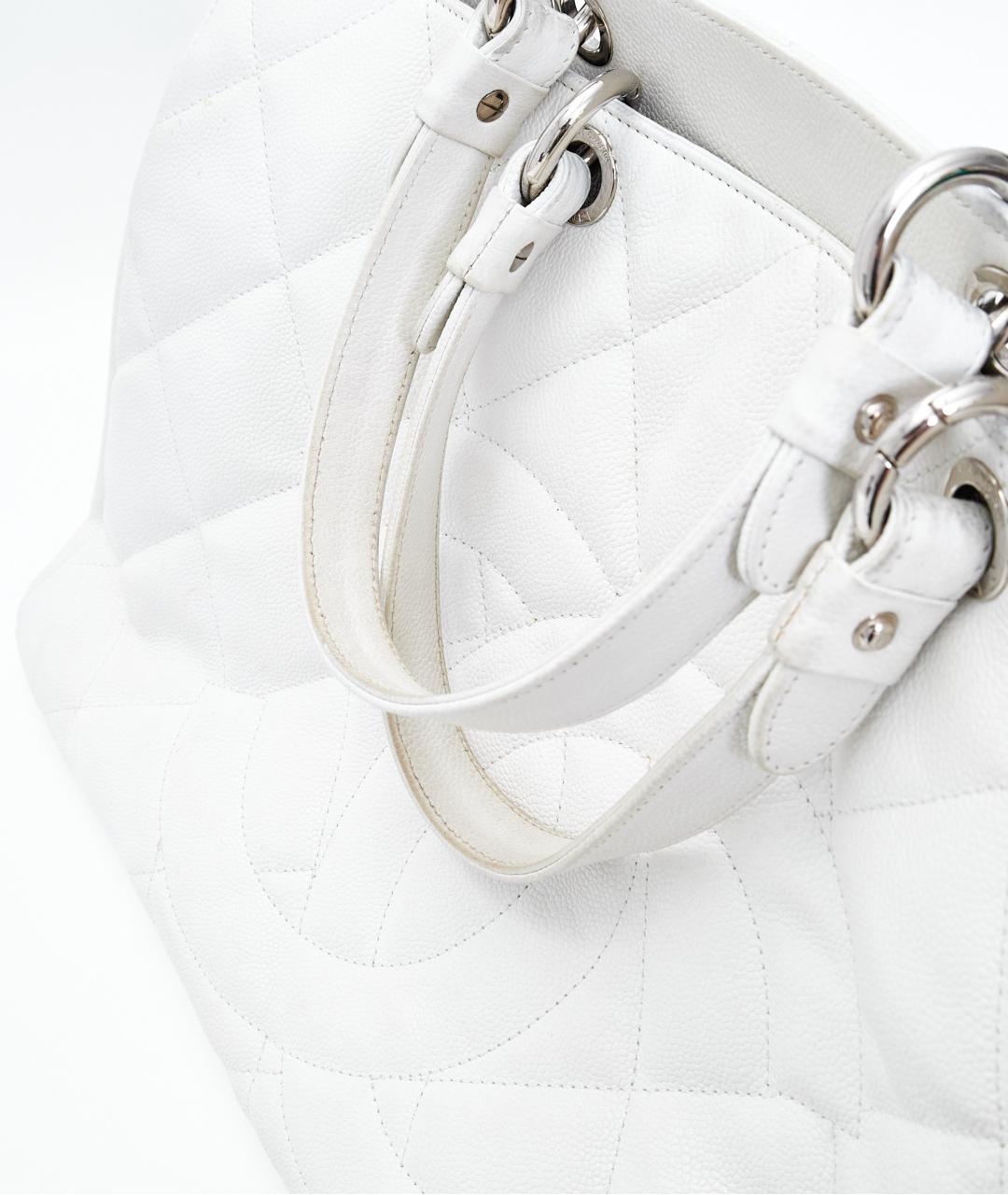 CHANEL Белая кожаная сумка с короткими ручками, фото 7