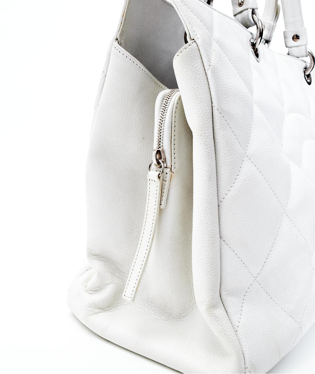 CHANEL Белая кожаная сумка с короткими ручками, фото 4