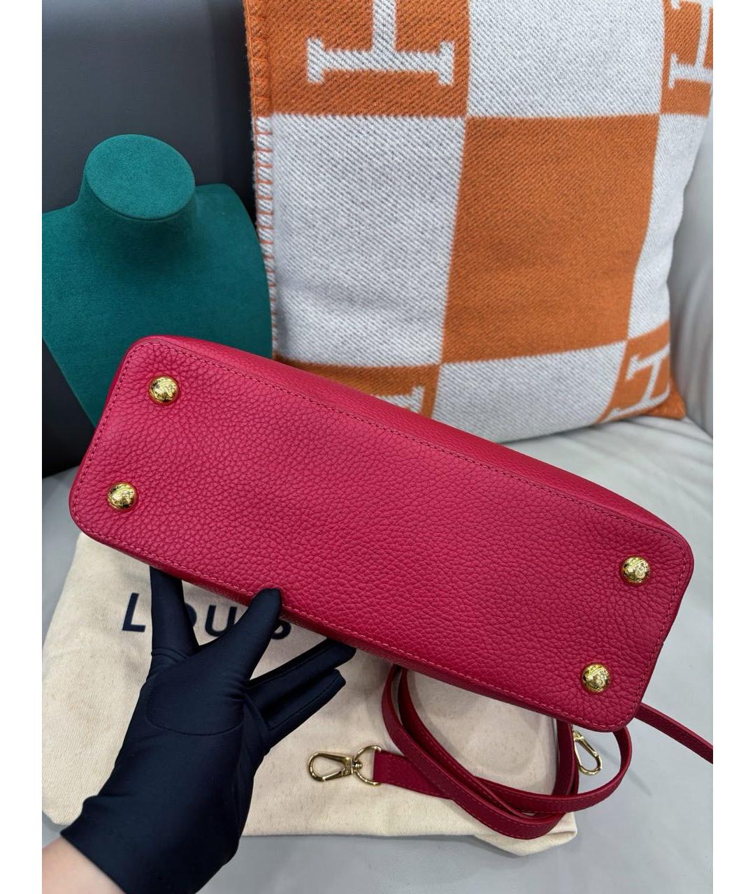 LOUIS VUITTON Красная кожаная сумка с короткими ручками, фото 4