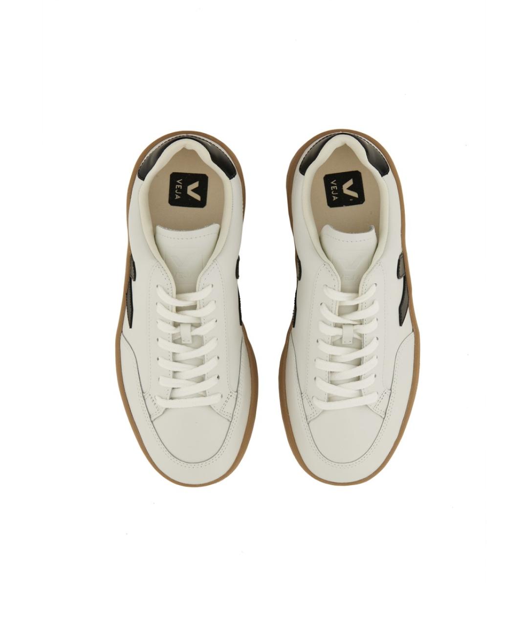 VEJA Белые низкие кроссовки / кеды, фото 2