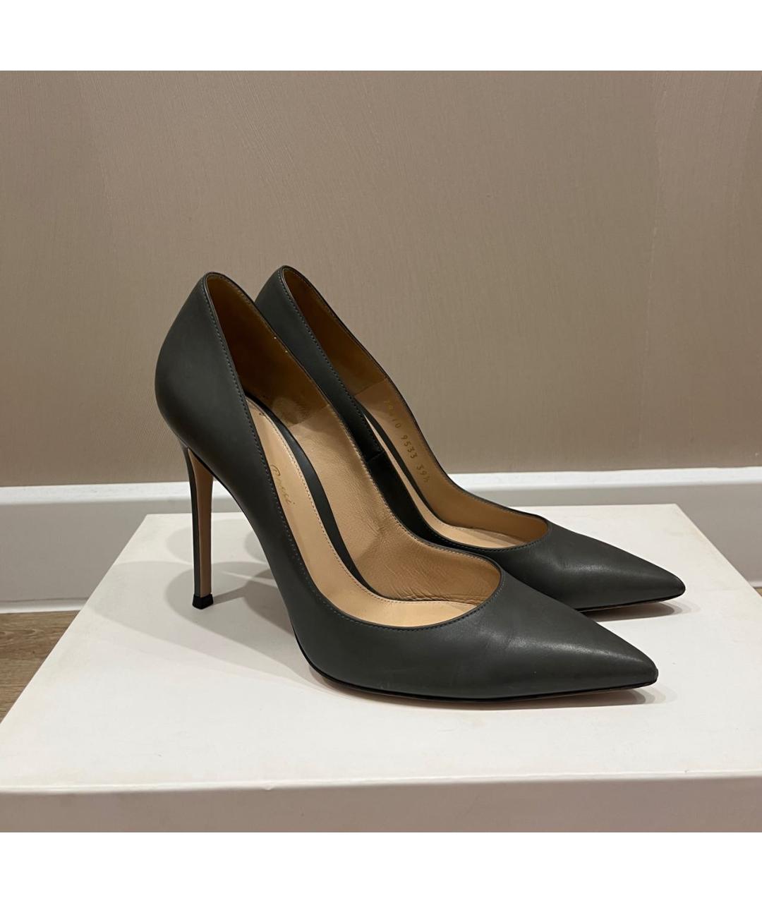 GIANVITO ROSSI Антрацитовые кожаные туфли, фото 2