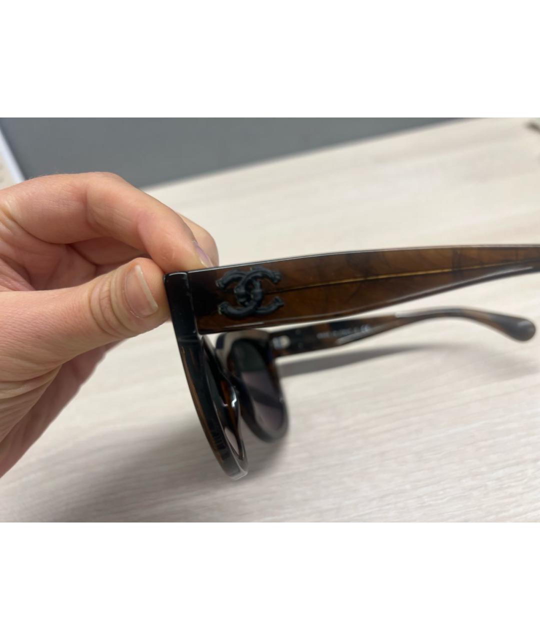CHANEL Коричневые пластиковые солнцезащитные очки, фото 3