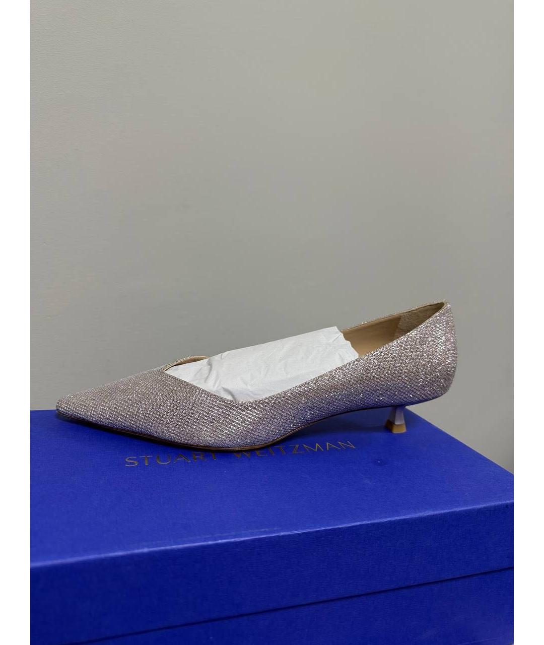 STUART WEITZMAN Серебряные кожаные лодочки на низком каблуке, фото 5