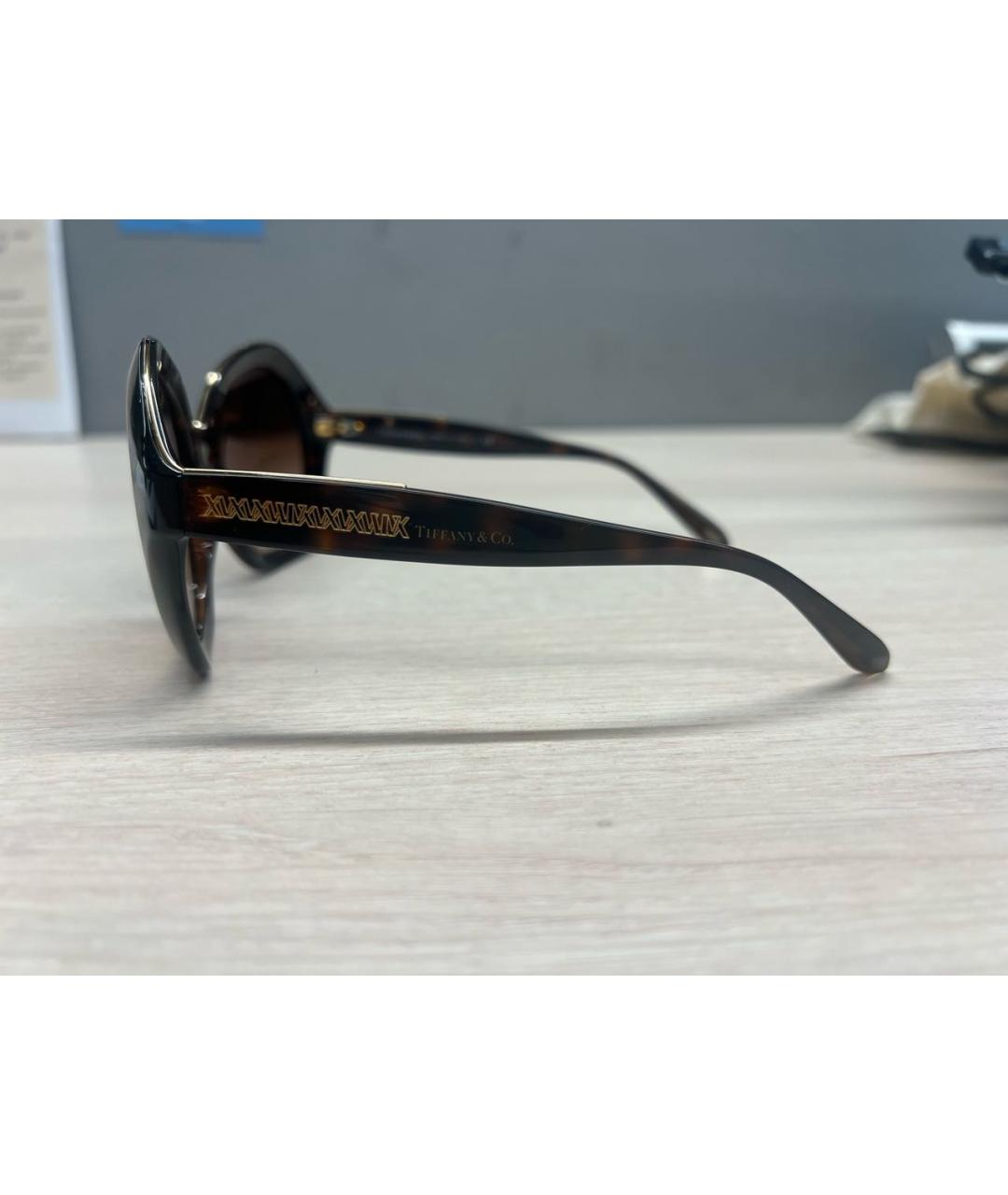 TIFFANY&CO Коричневые пластиковые солнцезащитные очки, фото 3
