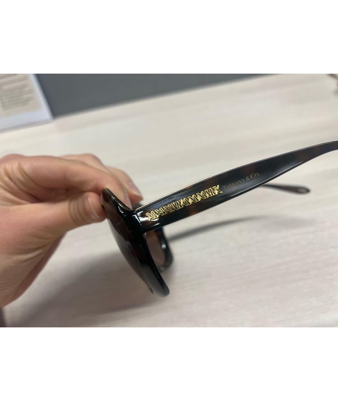 TIFFANY&CO Коричневые пластиковые солнцезащитные очки, фото 5