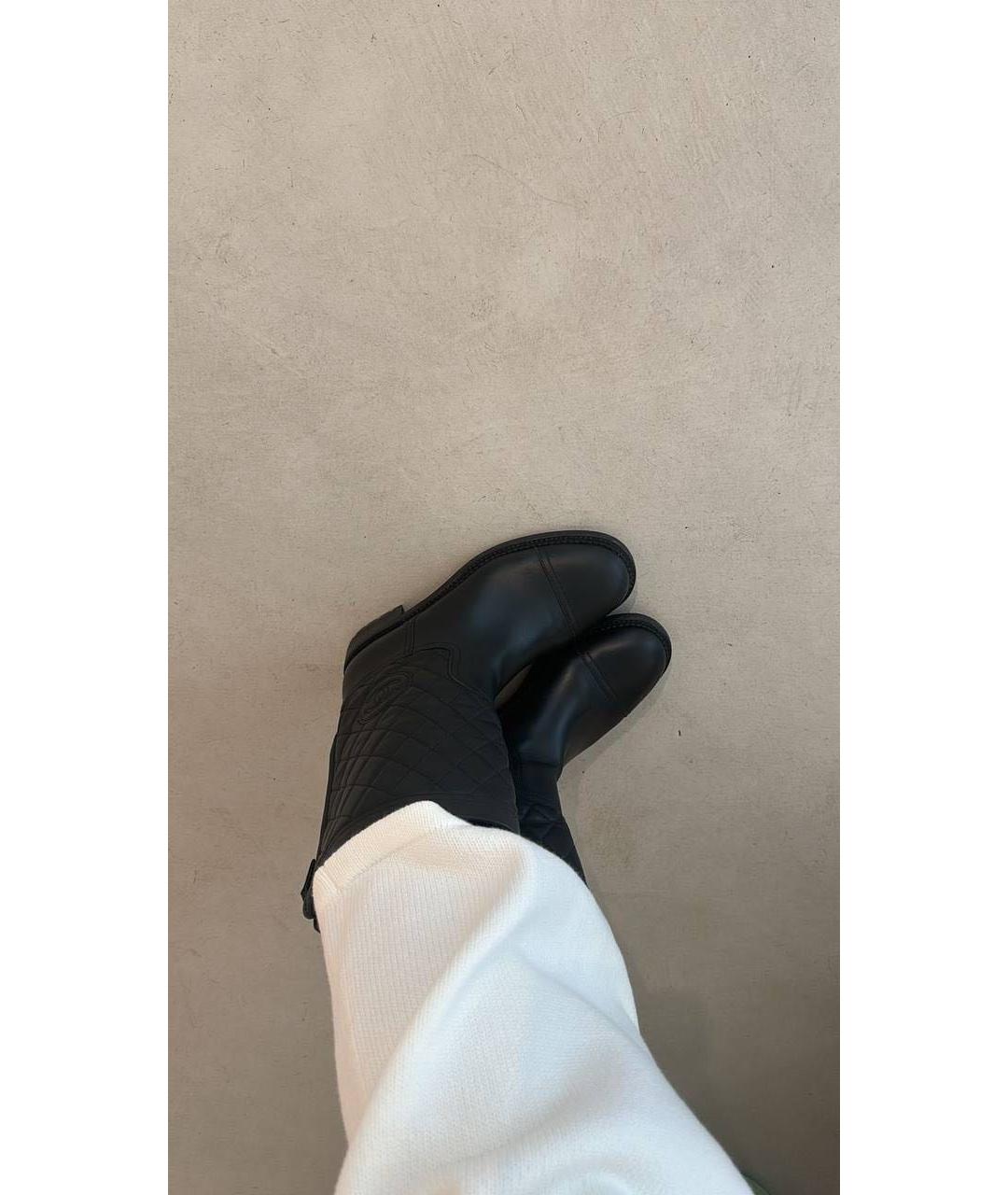 CHANEL Черные кожаные сапоги, фото 3