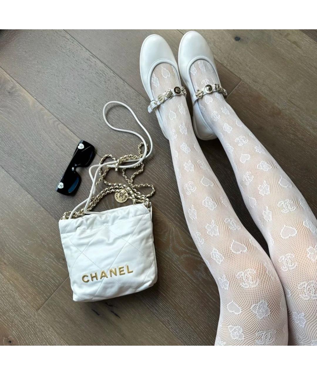 CHANEL Белая кожаная сумка через плечо, фото 3