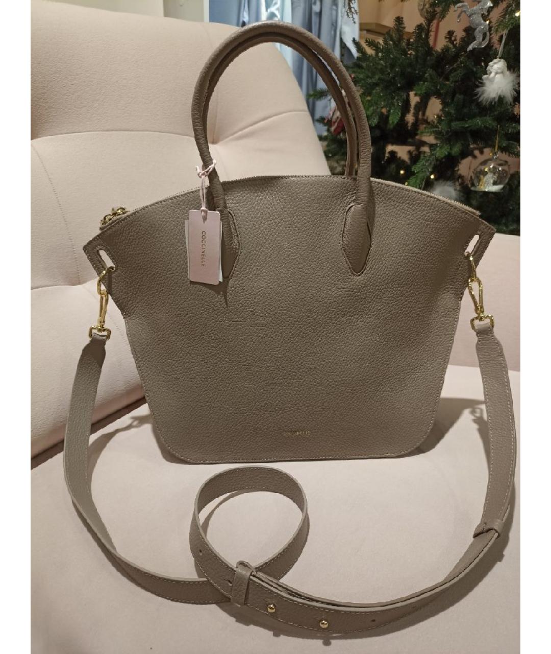 COCCINELLE Бежевая кожаная сумка с короткими ручками, фото 4