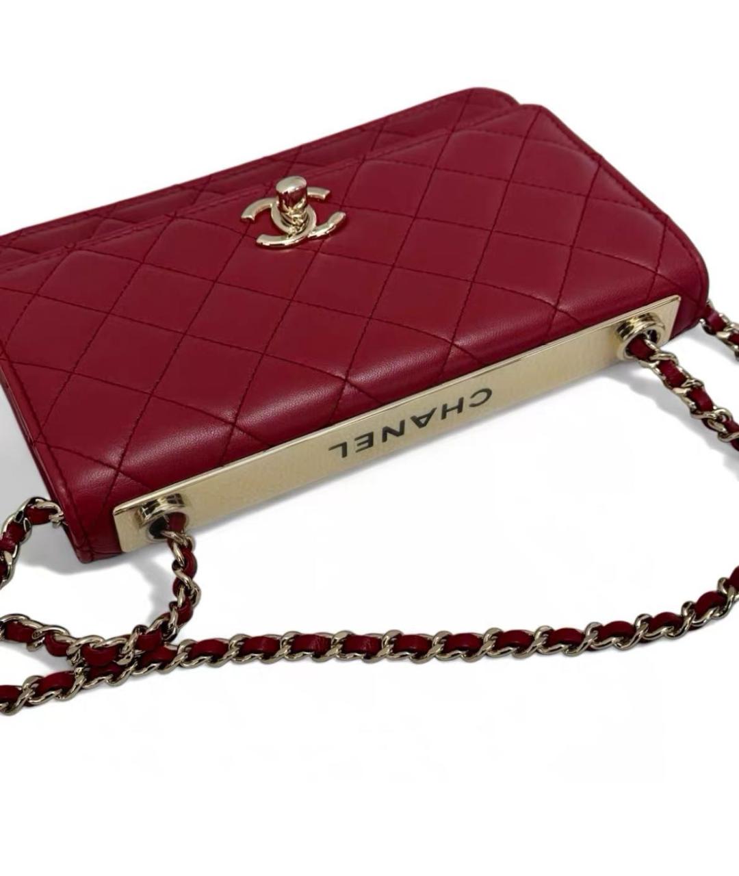 CHANEL Красная кожаная сумка через плечо, фото 2