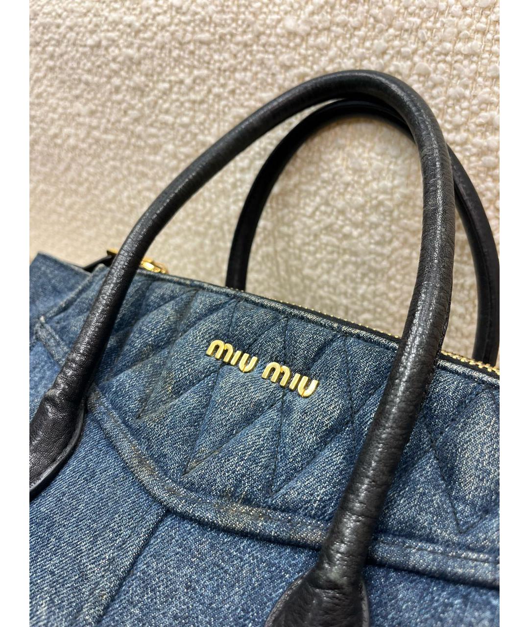 MIU MIU Темно-синяя деним сумка с короткими ручками, фото 6