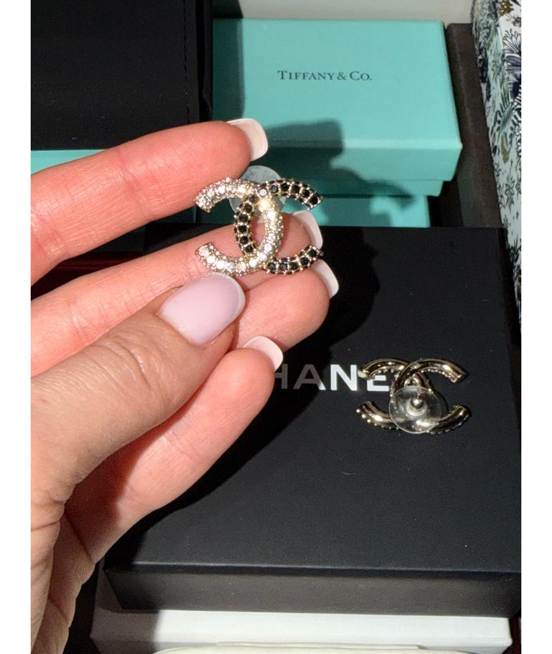 CHANEL Золотые металлические серьги, фото 4