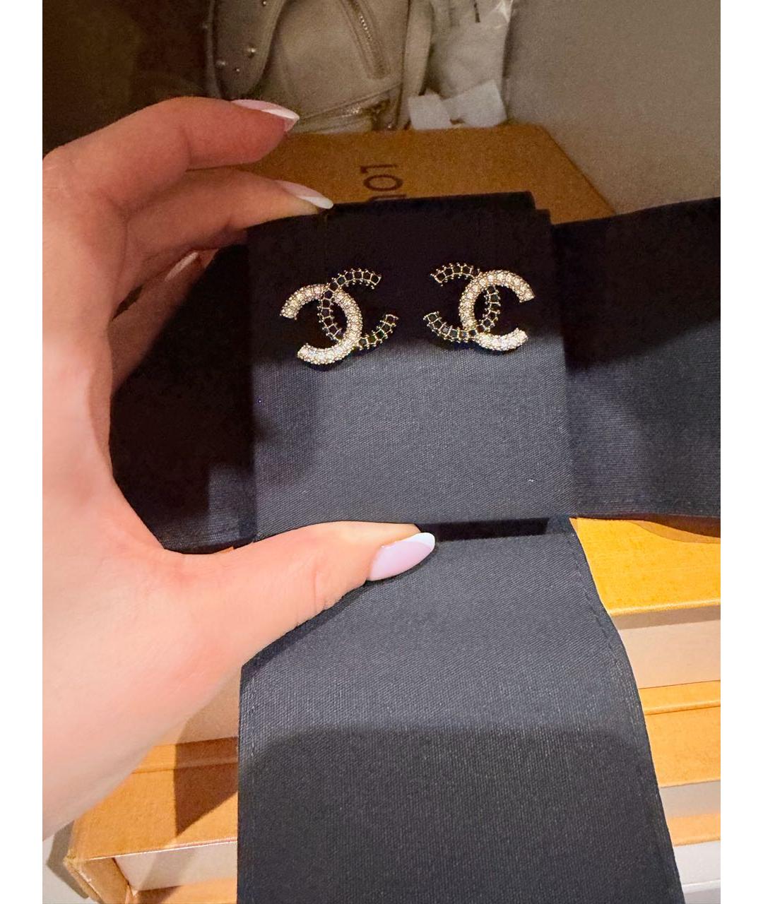 CHANEL Золотые металлические серьги, фото 6